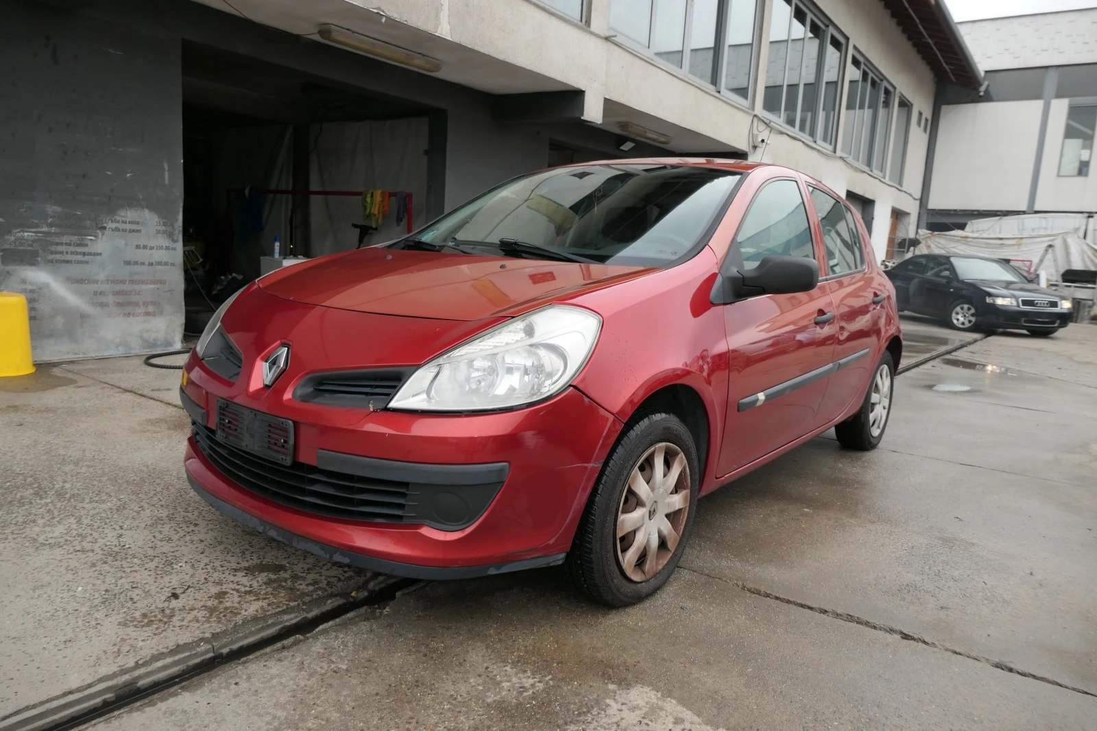 Renault Clio 1.2 16V 75кс КЛИМАТИК - изображение 2