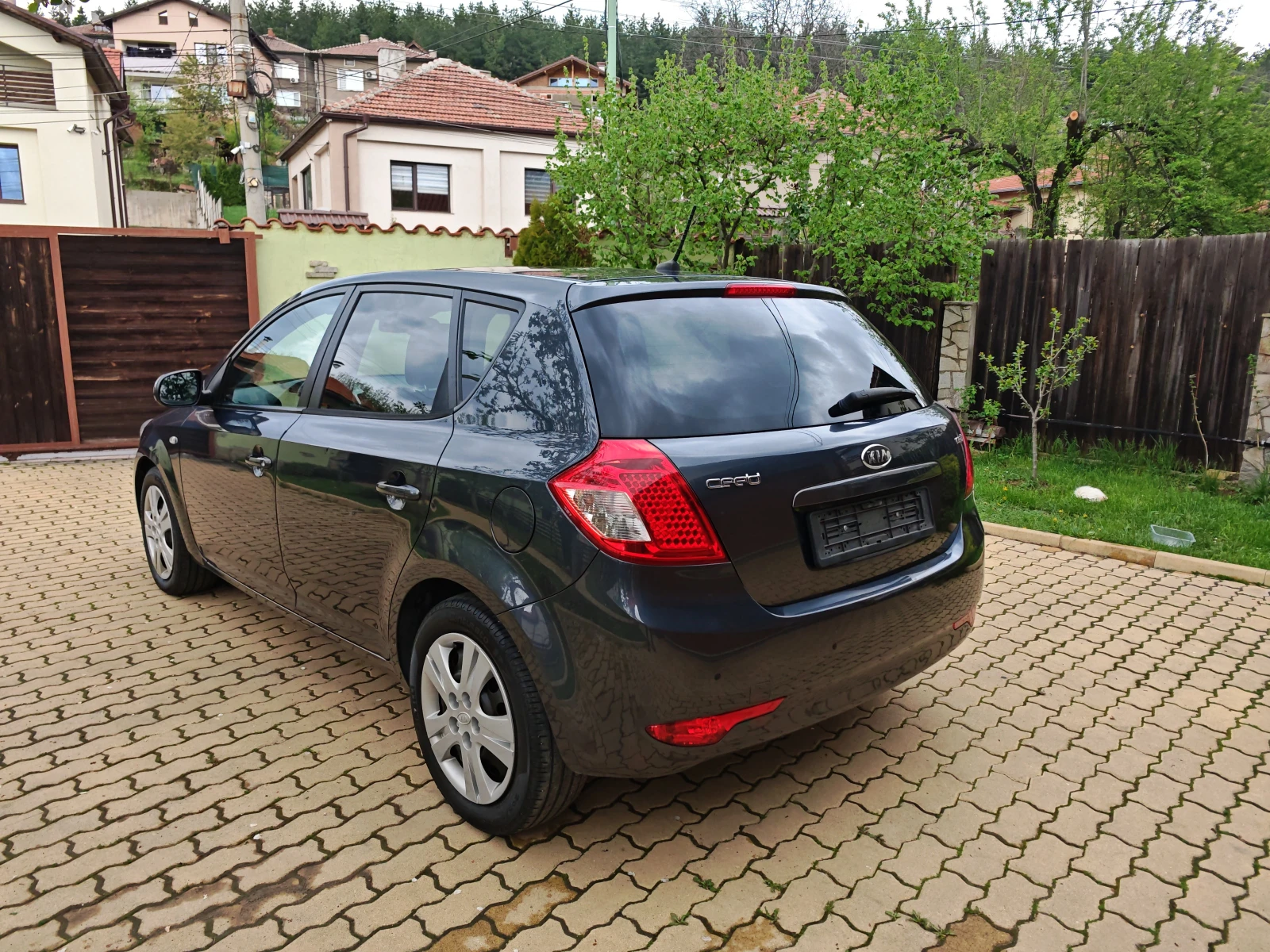 Kia Ceed 1.6 CRDI - изображение 6