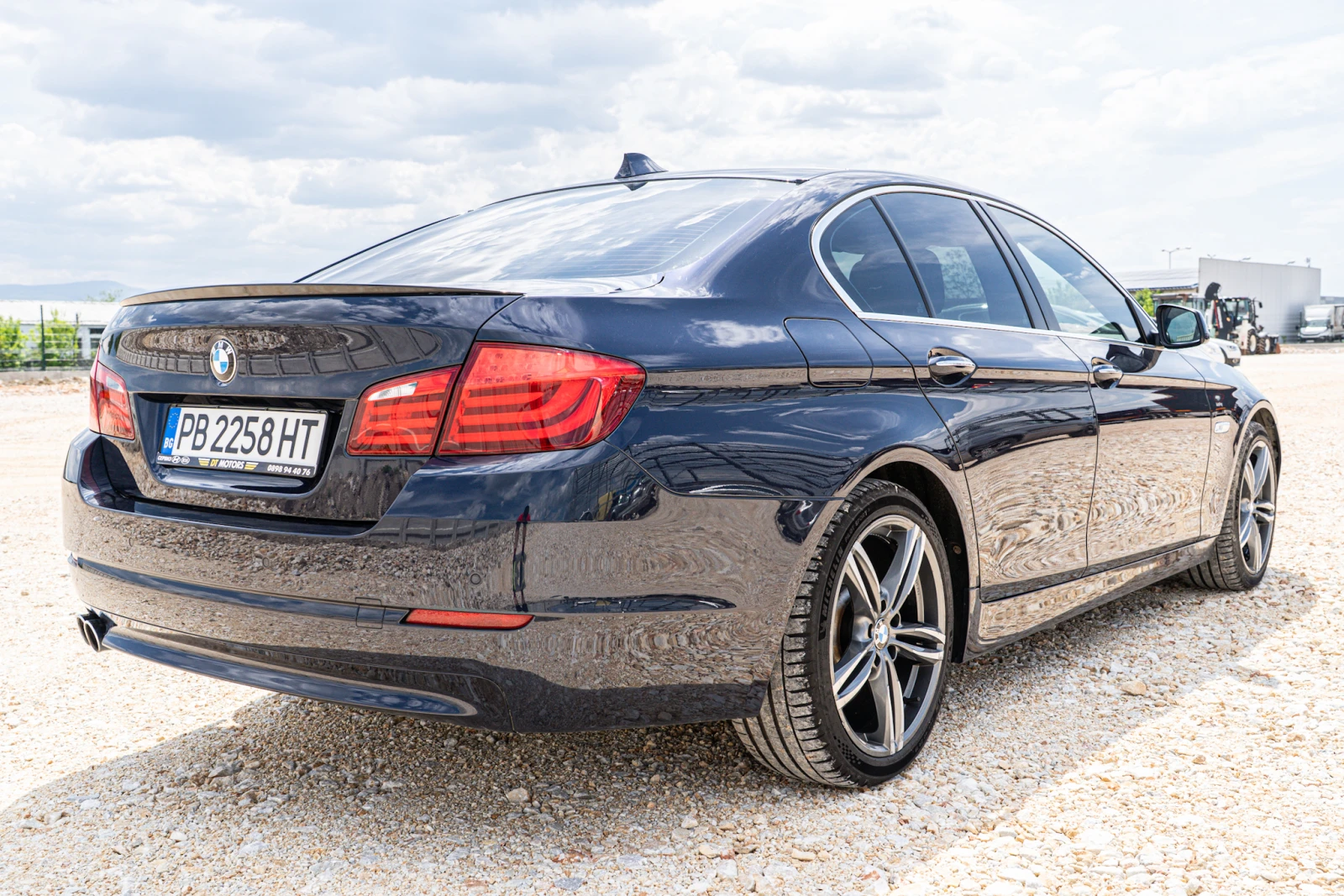 BMW 530 xDrive 3.0 ДИЗЕЛ 258к.с. - изображение 4