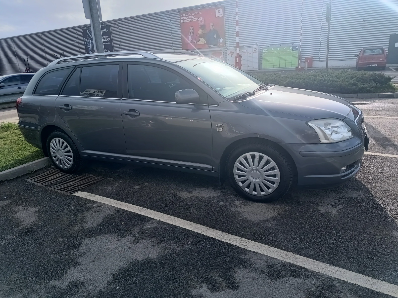 Toyota Avensis 2.0 D4D - изображение 3