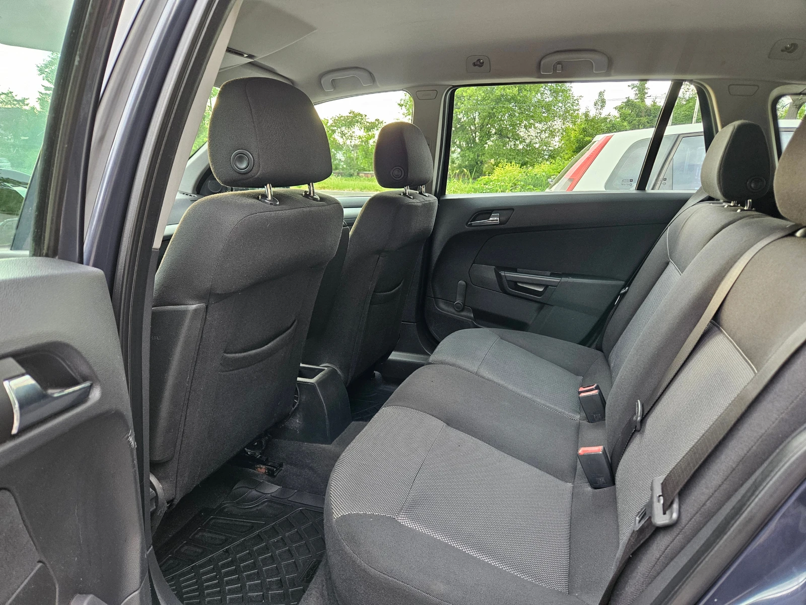 Opel Astra 1.6, 116k.с., Facelift, 186х.км.! - изображение 9
