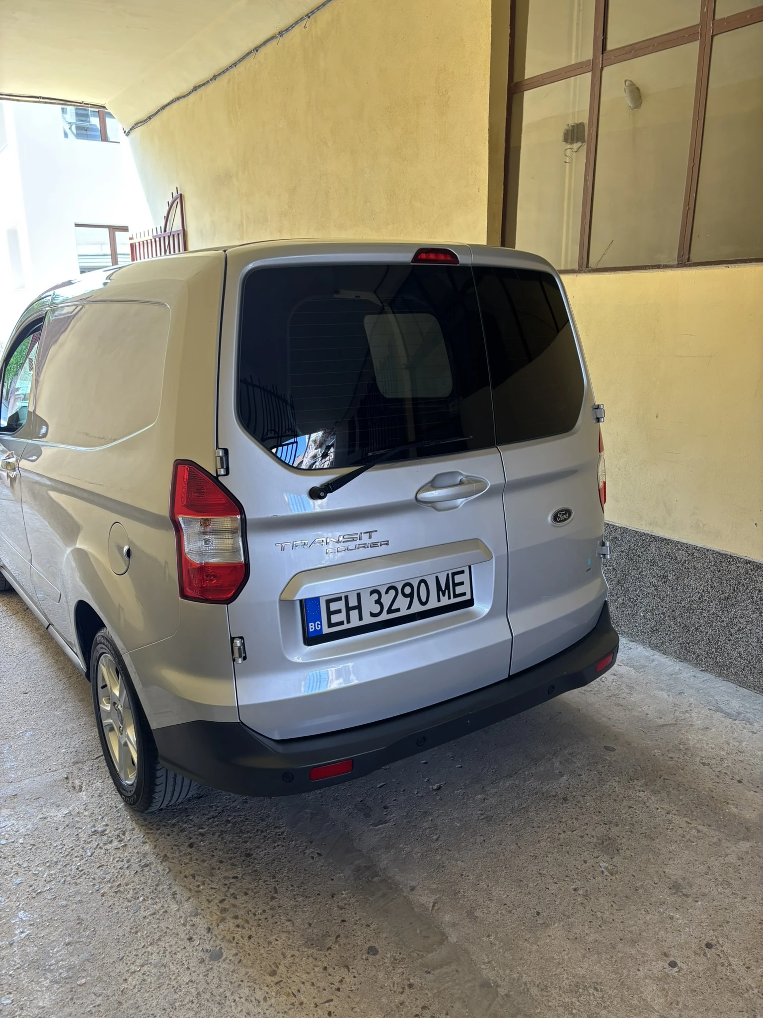 Ford Courier  - изображение 5