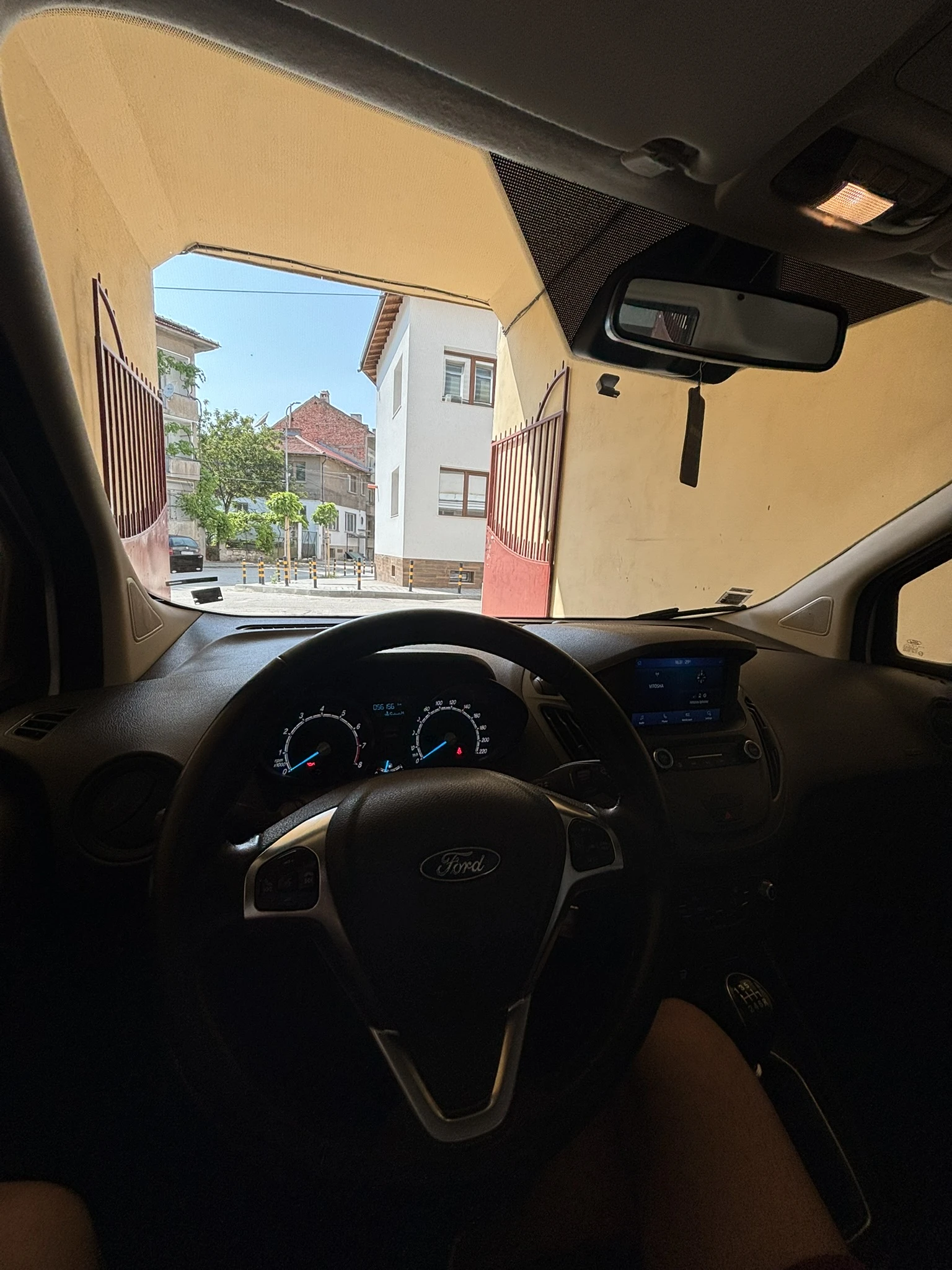 Ford Courier  - изображение 9