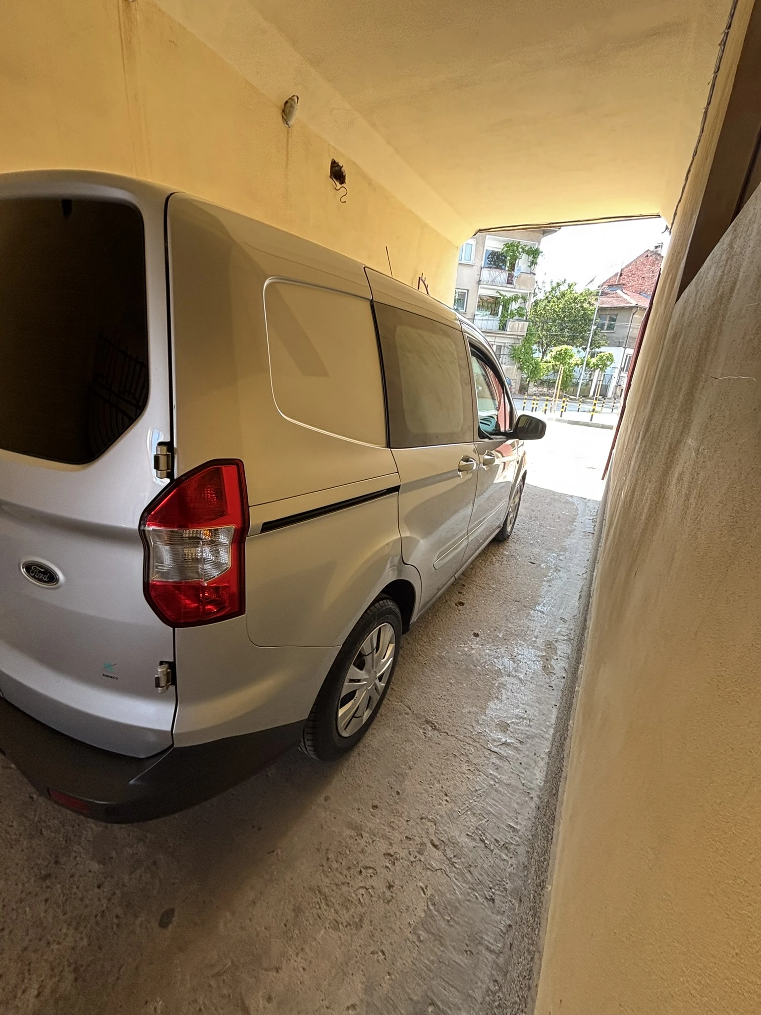 Ford Courier  - изображение 3