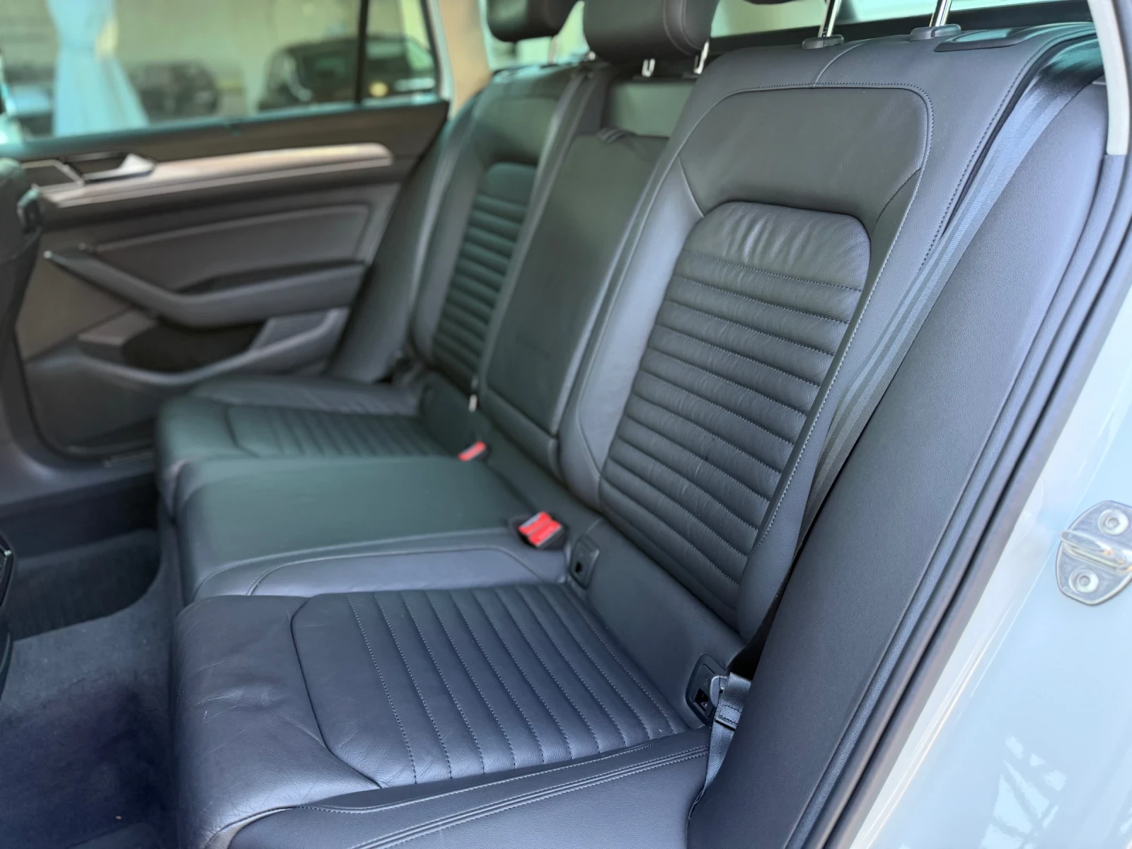 VW Alltrack 2.0 TDI 190ps. 4х4 DIGITAL СОБСТВЕН ЛИЗИНГ/БАРТЕР - изображение 10