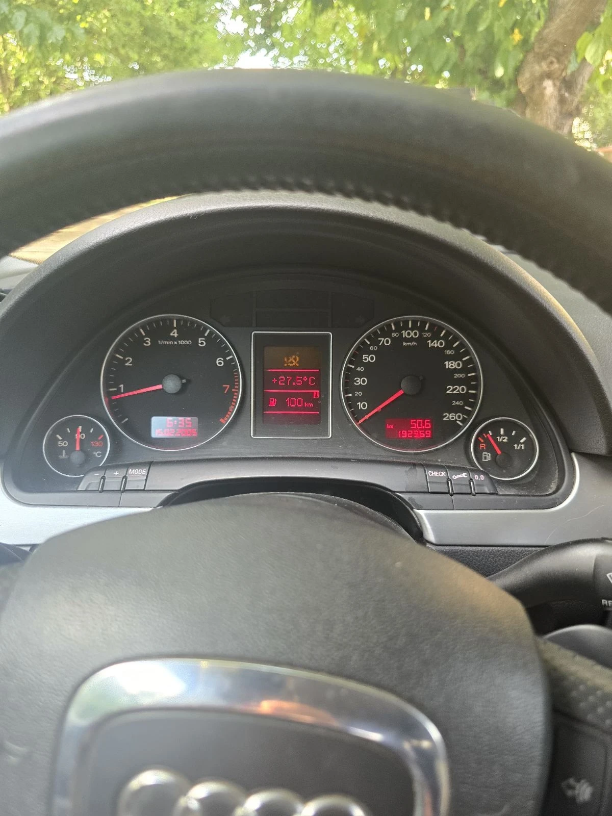 Audi A4 1.8 - изображение 9