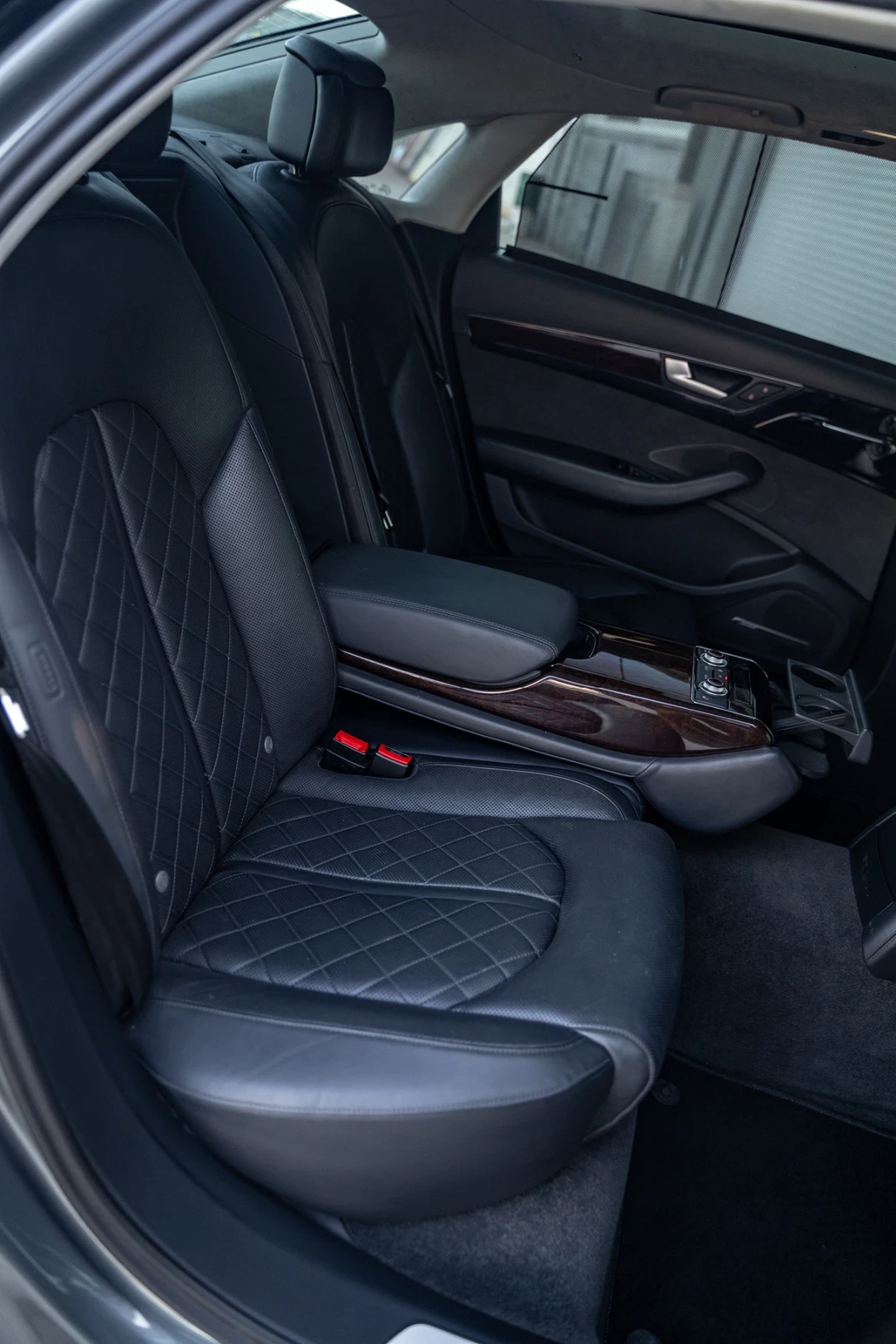 Audi A8  A8L 4.0TFSI - изображение 9