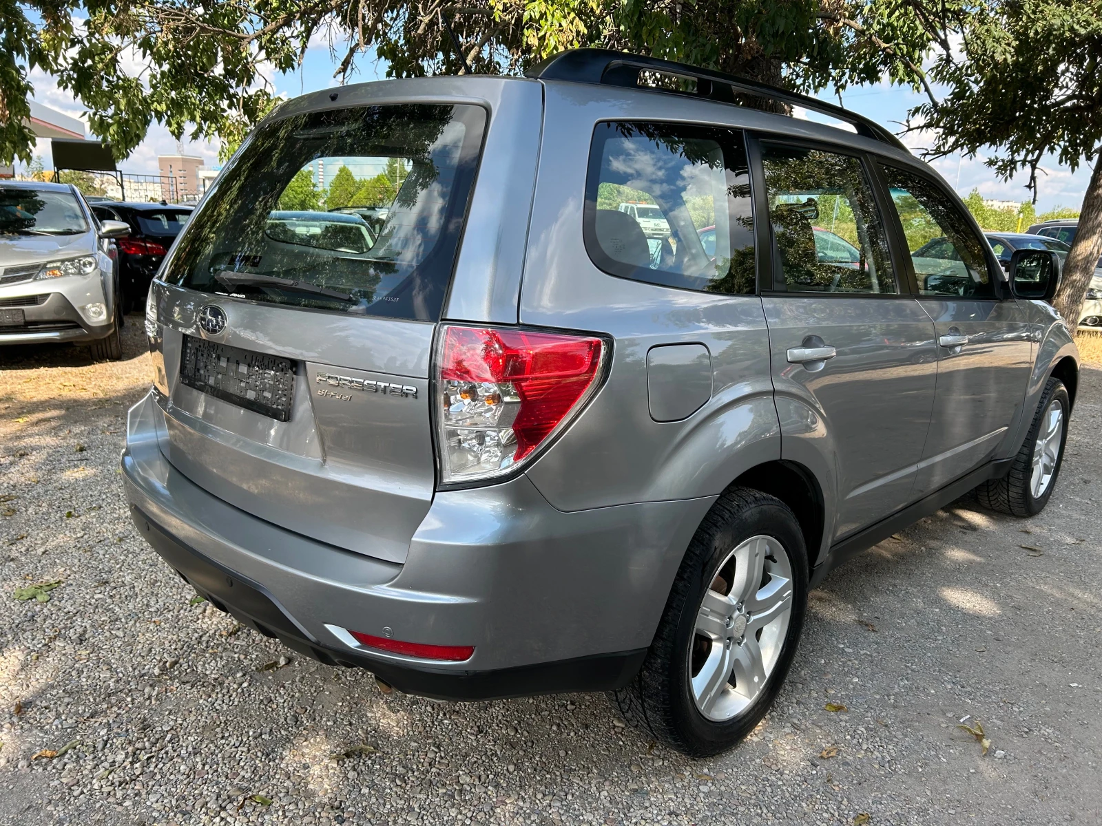 Subaru Forester 2.0 i BI FUEL - изображение 6