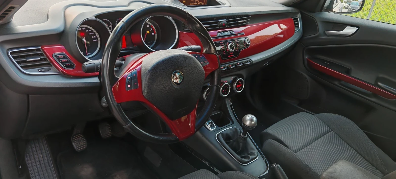 Alfa Romeo Giulietta 1.4 turbo GAS - изображение 9