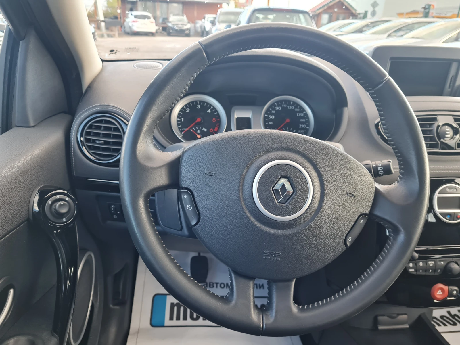 Renault Clio 1.5DCI ПАНОРАМА-НАВИГАЦИЯ-ПЕРФЕКТНО - изображение 8