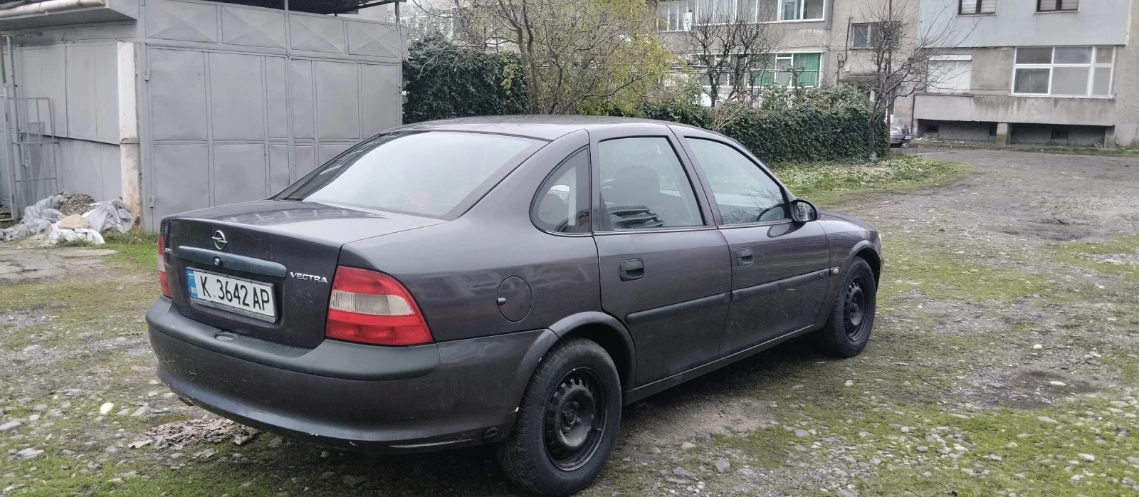 Opel Vectra 1.6 - изображение 4