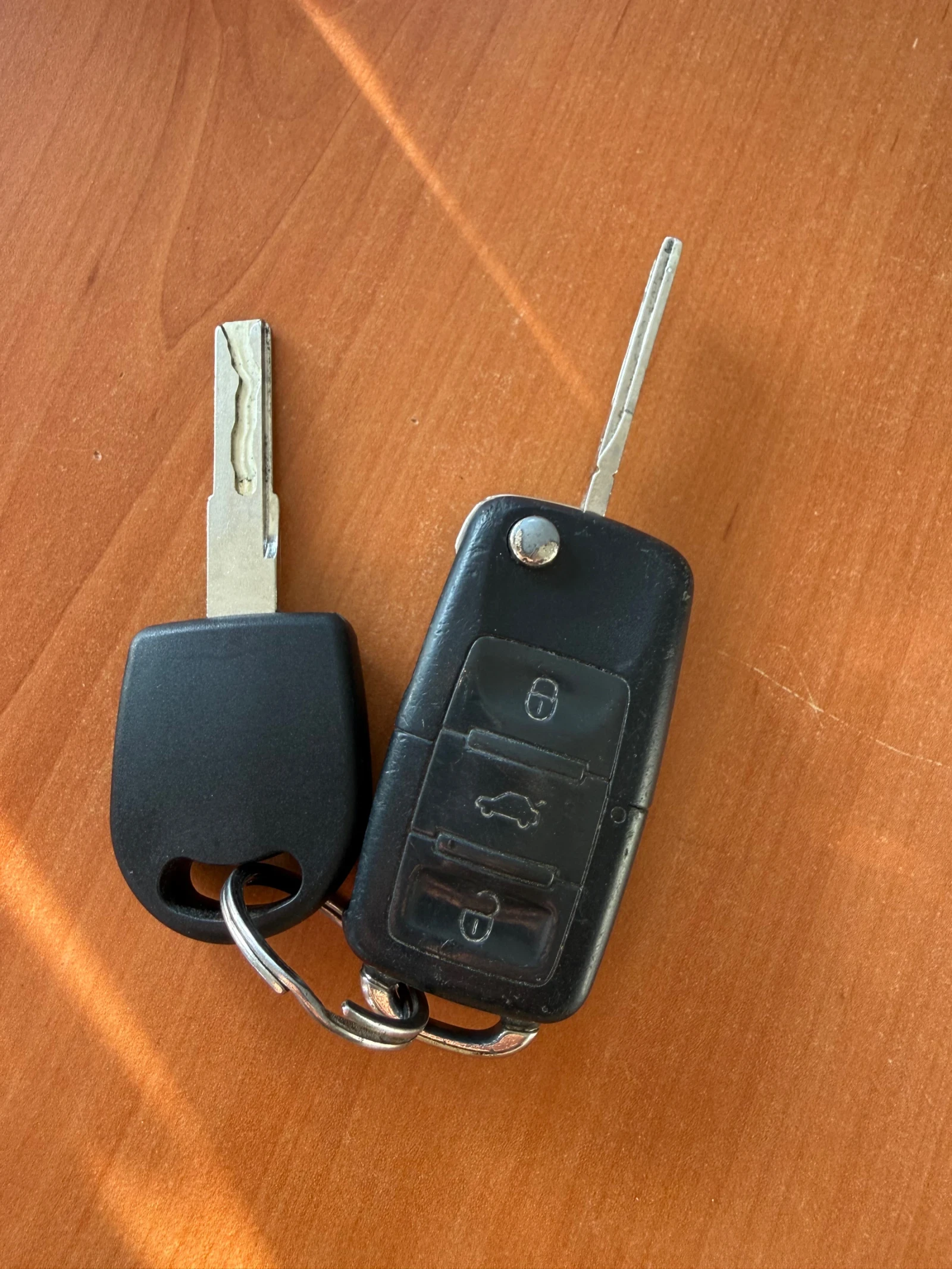 VW Touran 1.6i* 6 ��������* 06�* ������ | Mobile.bg � ����������� 13