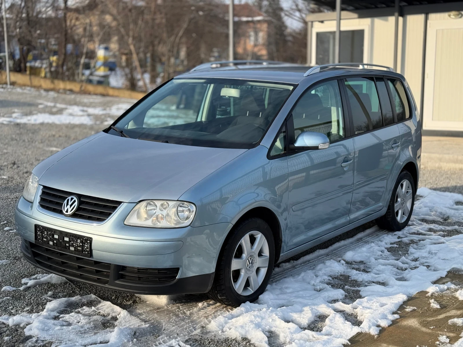VW Touran 1.6i* 6 СКОРОСТИ* 06г* ТЕГЛИЧ - изображение 2