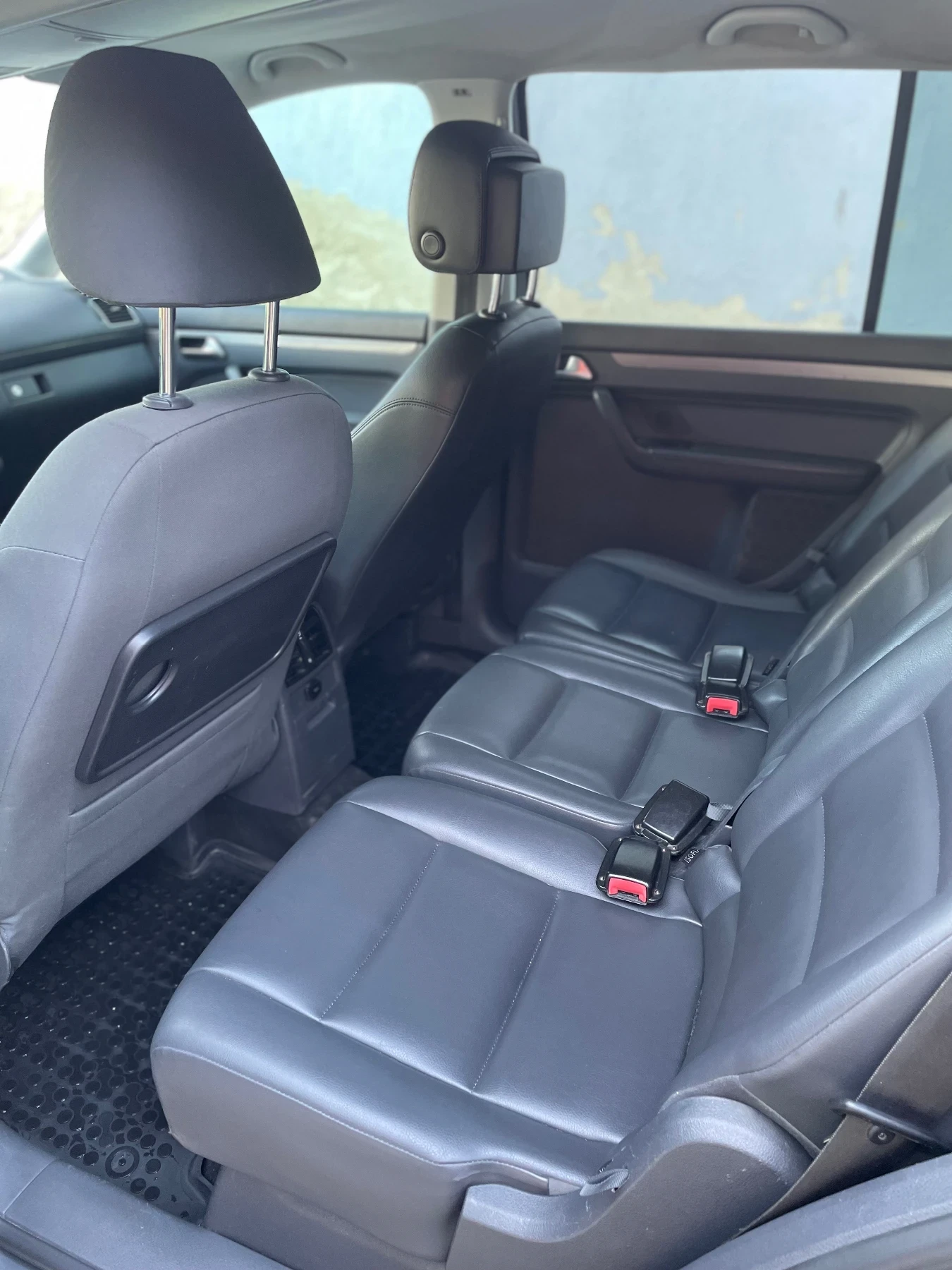 VW Touran, снимка 5 - Автомобили и джипове - 53817054