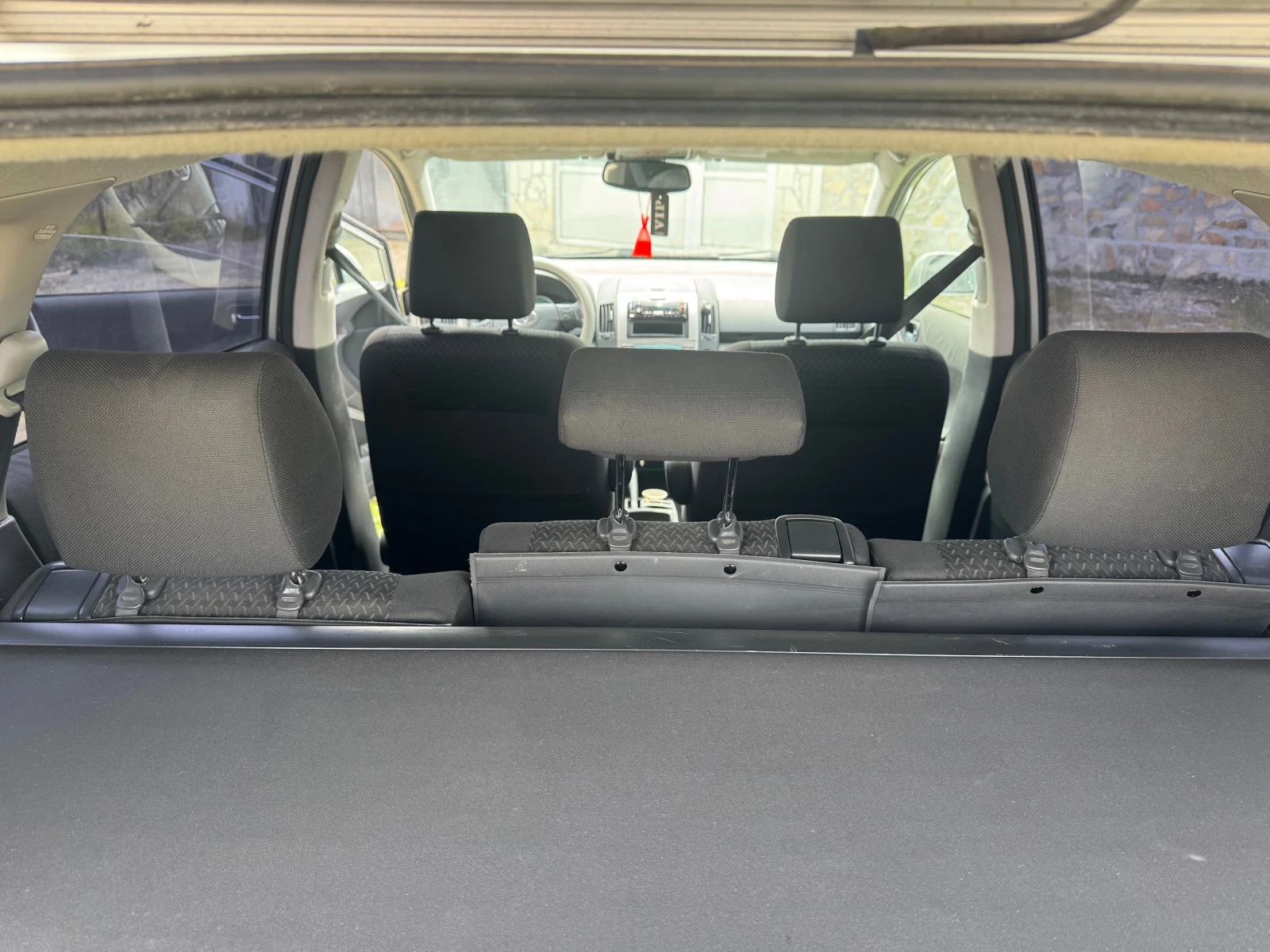 Toyota Corolla verso 2.2, снимка 10 - Автомобили и джипове - 54192708