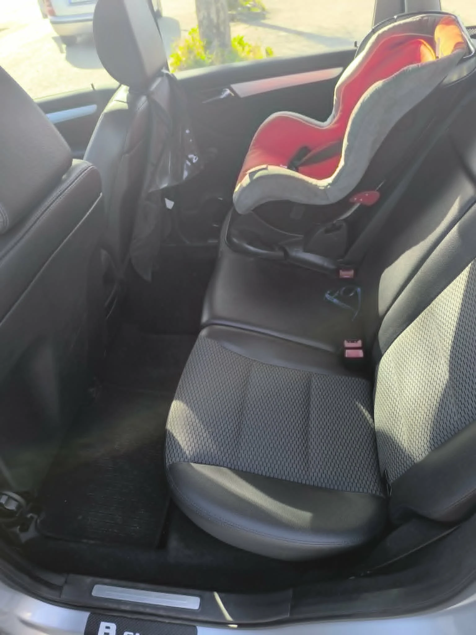Mercedes-Benz B 180 CDI, снимка 8 - Автомобили и джипове - 54288884