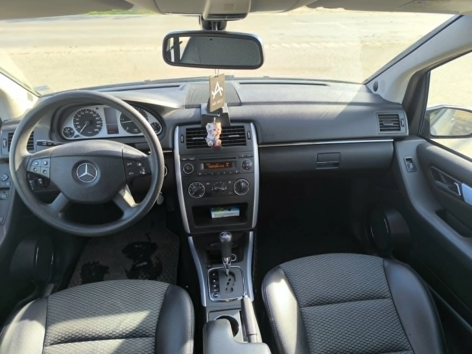 Mercedes-Benz B 180 CDI, снимка 11 - Автомобили и джипове - 54288884