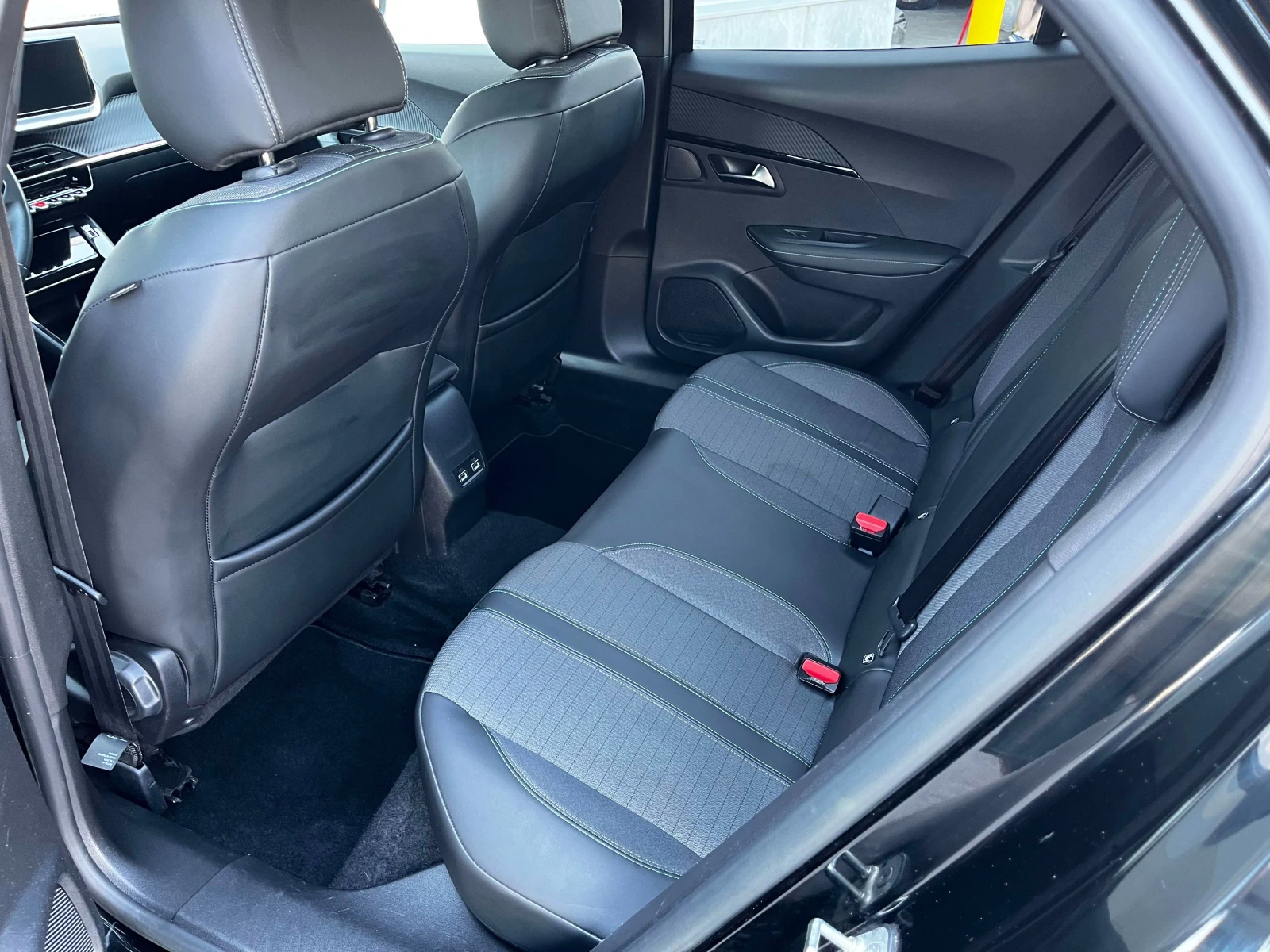 Peugeot 2008 Electric ALLURE 50KW 90% SOH | Mobile.bg � ����������� 14