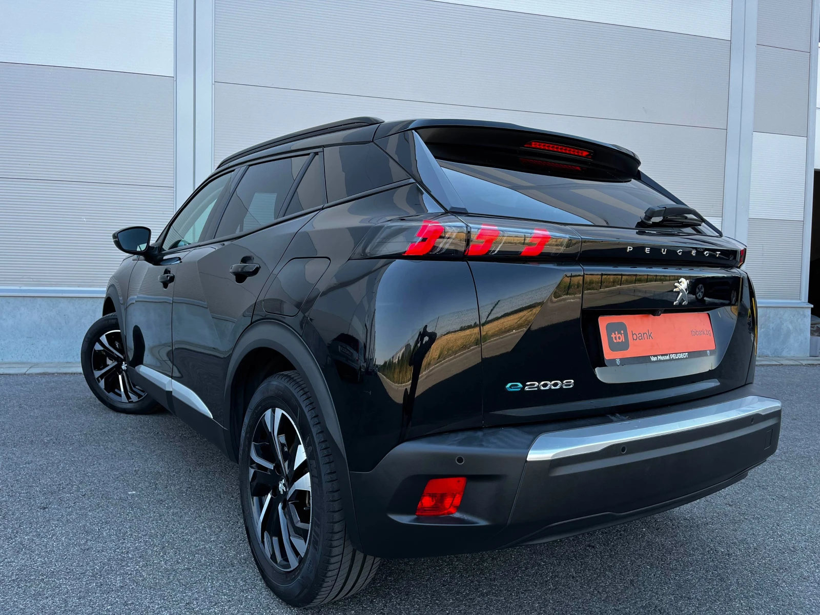 Peugeot 2008 Electric ALLURE 50KW 90% SOH | Mobile.bg � ����������� 4