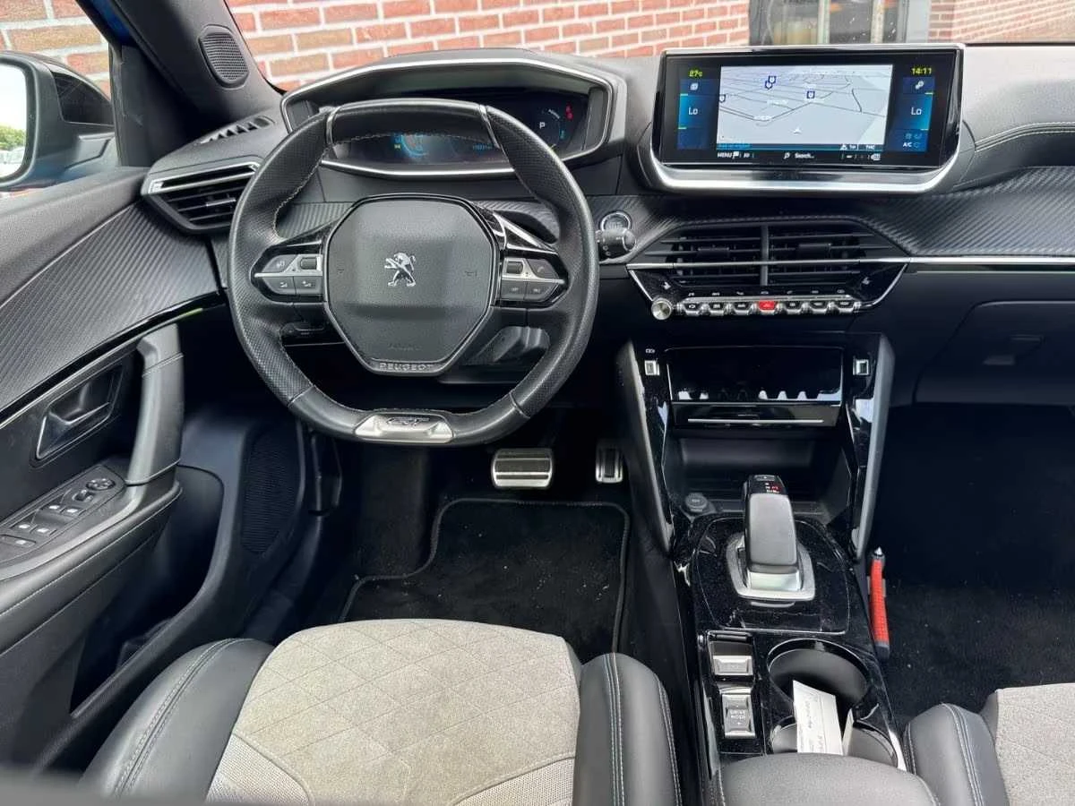 Peugeot 2008 Electric GT-PACK 50KW 90% SOH, снимка 9 - Автомобили и джипове - 55296911