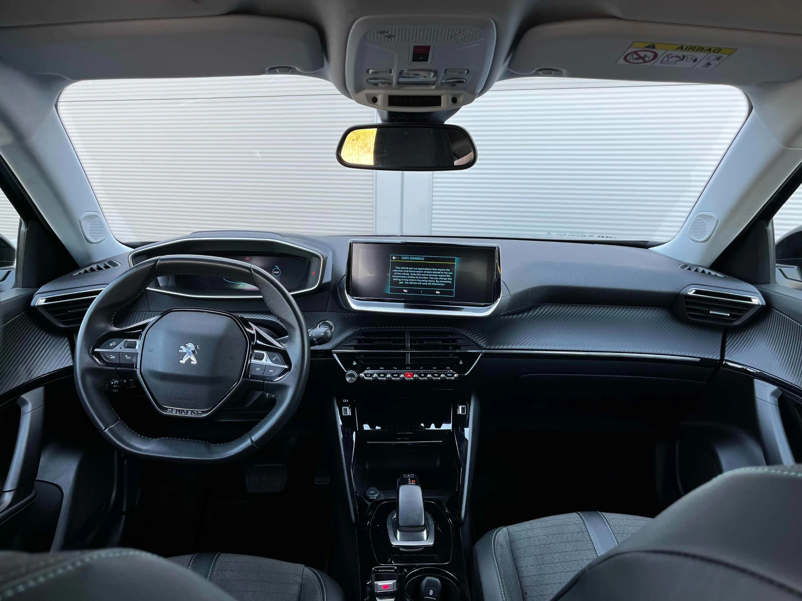Peugeot 2008 Electric ALLURE 50KW 90% SOH | Mobile.bg � ����������� 9