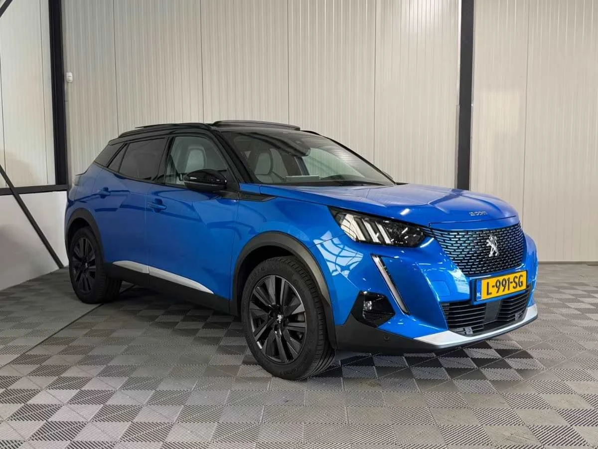 Peugeot 2008 Electric GT-PACK 50KW 90% SOH, снимка 1 - Автомобили и джипове - 55296911