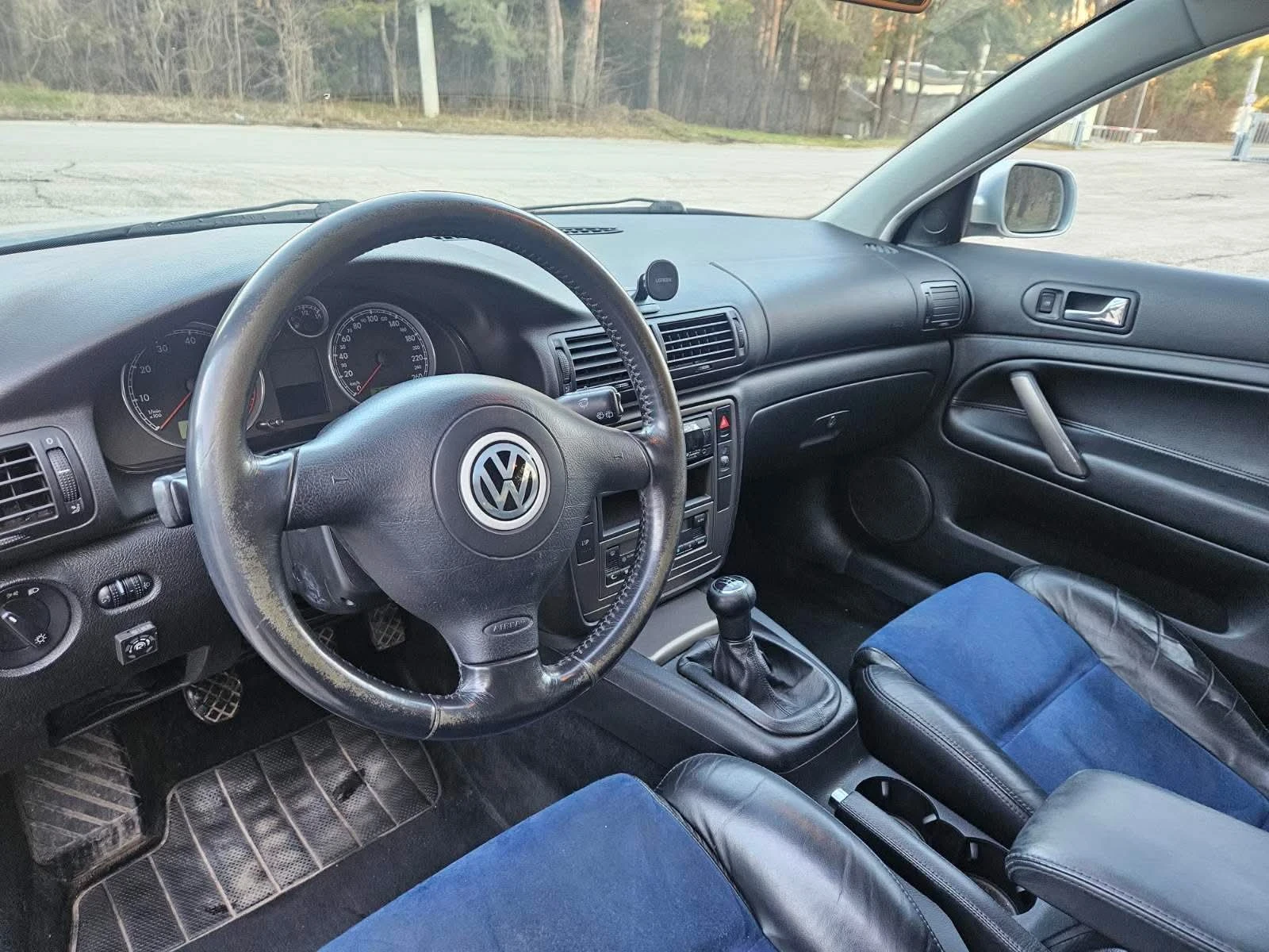 VW Passat, снимка 11 - Автомобили и джипове - 54933216