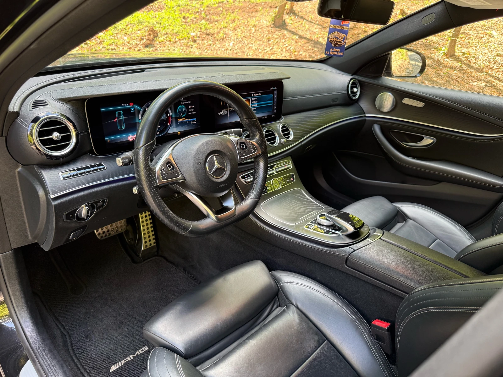 Mercedes-Benz E 220 4MATIC* AMG-LINE* MULTIBEAM LED* DIST* 9G* FULL, снимка 6 - Автомобили и джипове - 55529792