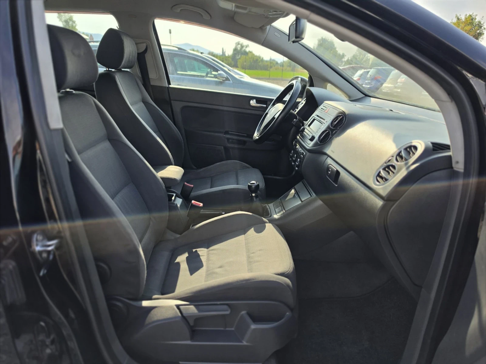 VW Golf Plus 1.9 TDI, снимка 12 - Автомобили и джипове - 55783781