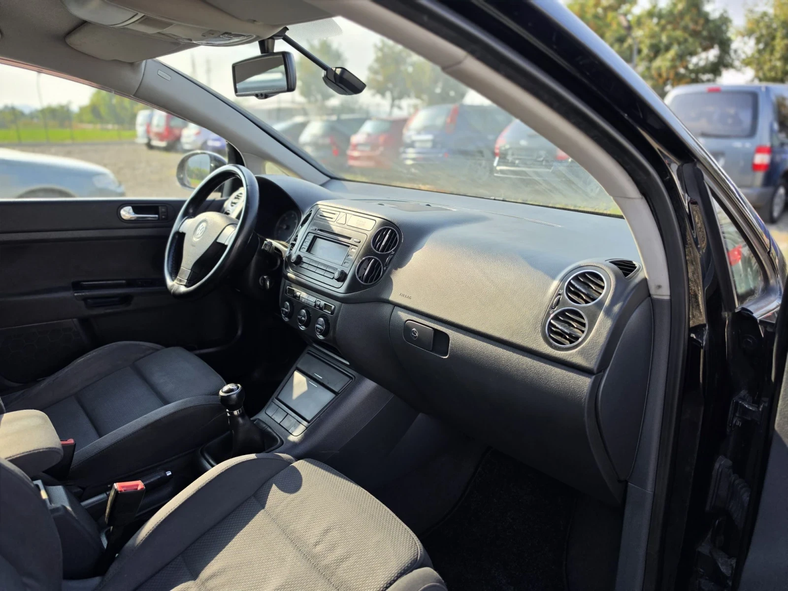 VW Golf Plus 1.9 TDI, снимка 13 - Автомобили и джипове - 55783781