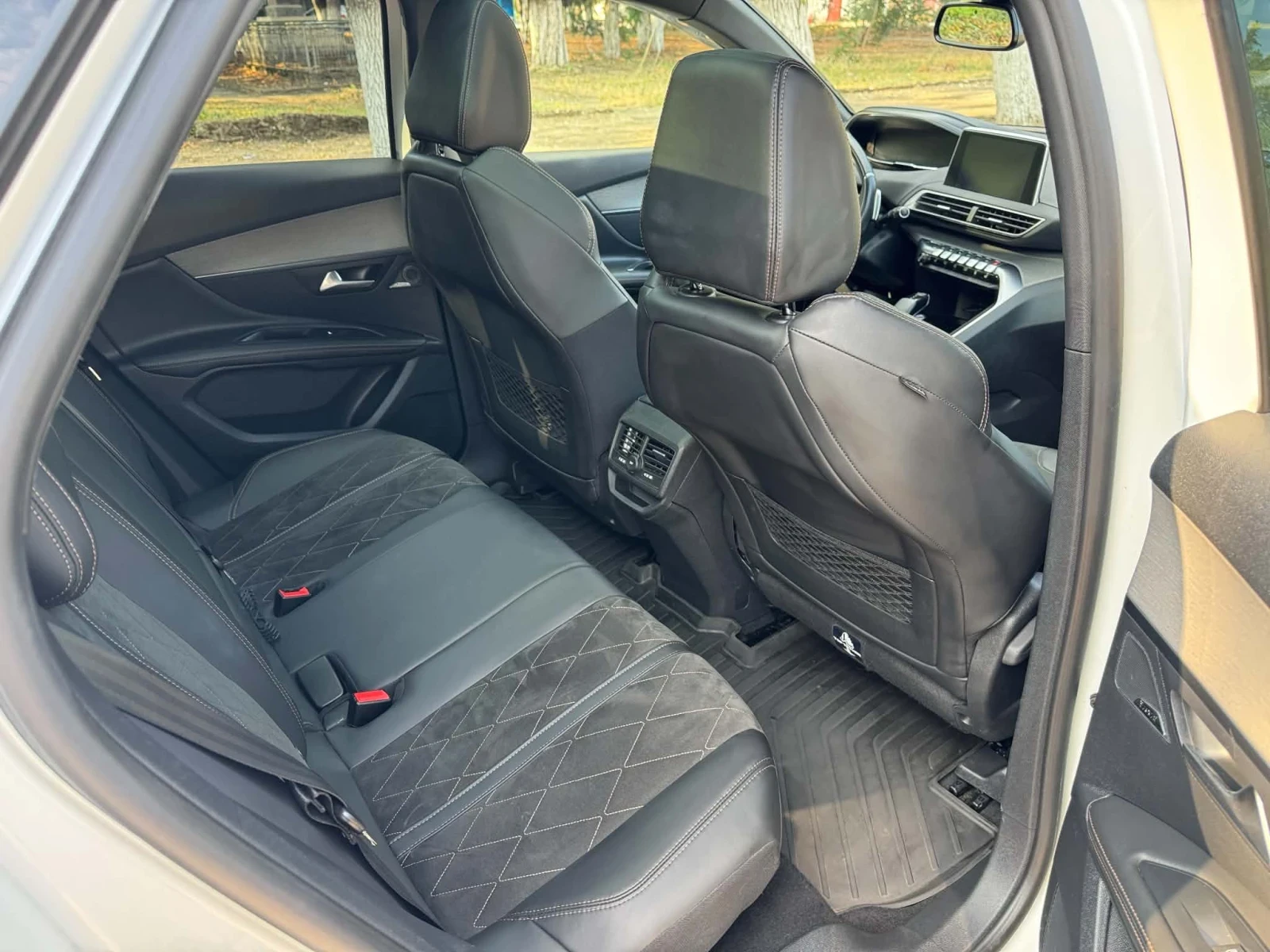 Peugeot 3008 2.0HDI GT LINE, снимка 8 - Автомобили и джипове - 55805302