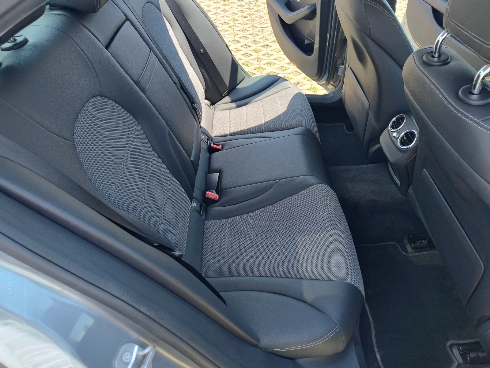 Mercedes-Benz C 200 Топ Състояние , снимка 14 - Автомобили и джипове - 56036560