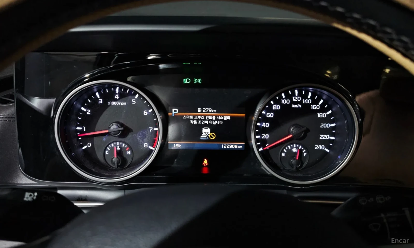 Kia Carnival 3.5 Само на газ\Подгреви\Обдухване, снимка 8 - Автомобили и джипове - 56327270