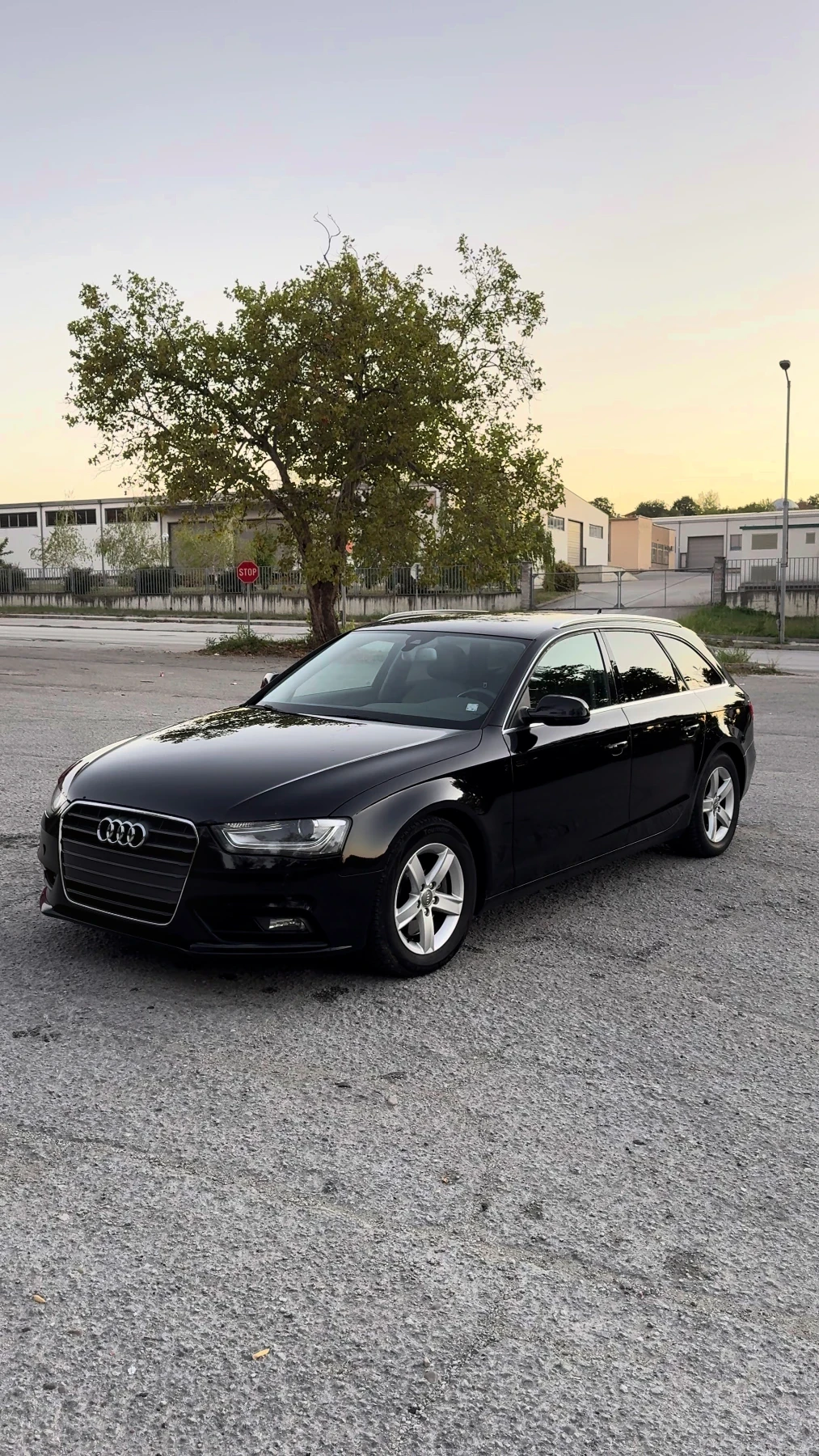 Audi A4, снимка 2 - Автомобили и джипове - 56454251