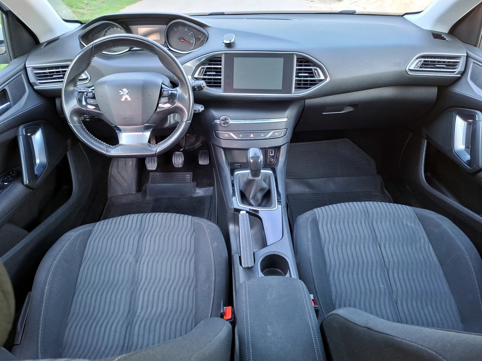 Peugeot 308 1.2i PureTech 110 �.�. ��� ���������* �������� ��� | Mobile.bg � ����������� 9