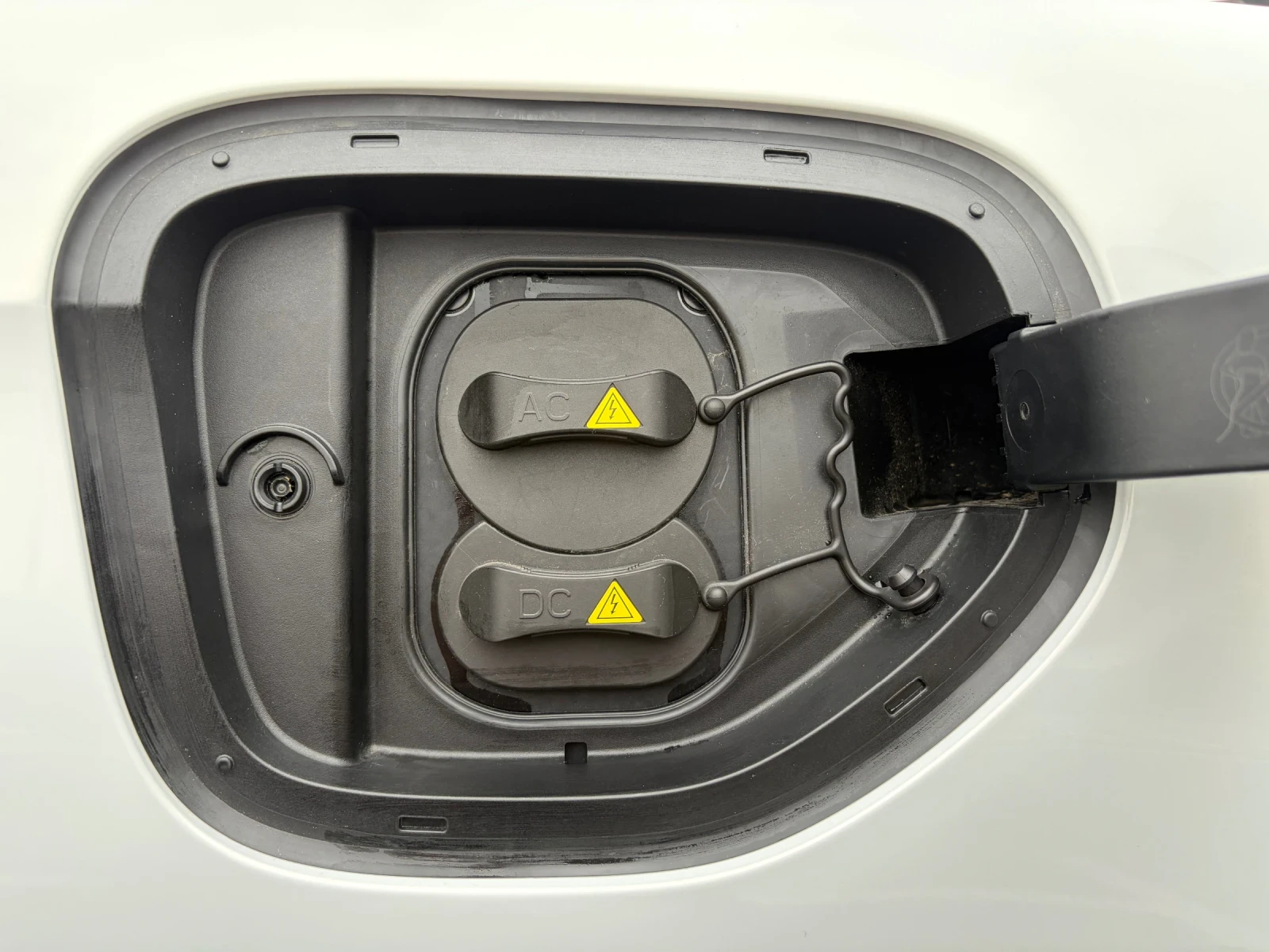 Tesla Model 3 ORA 07 GT, снимка 9 - Автомобили и джипове - 56553106