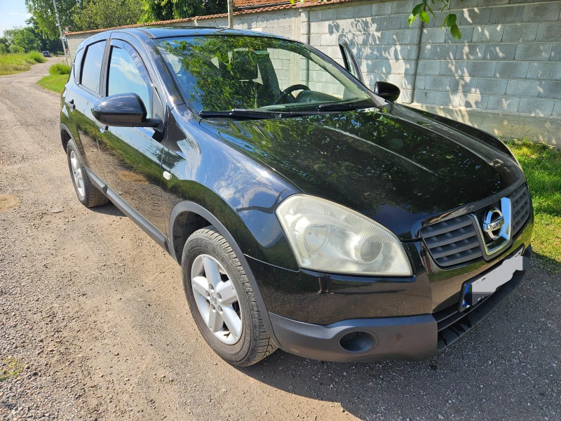 Nissan Qashqai 1.6, снимка 2 - Автомобили и джипове - 47226396