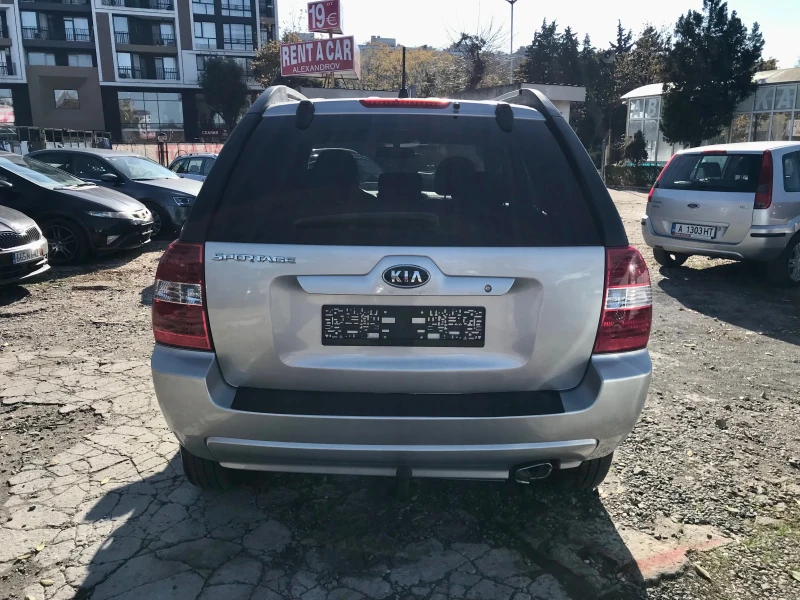 Kia Sportage 2.0i-4x4-Бензин , снимка 6 - Автомобили и джипове - 47989089