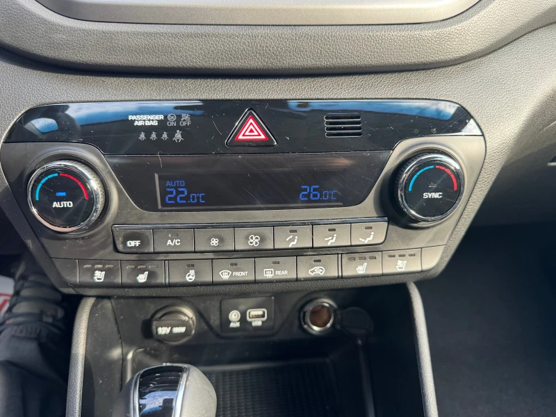 Hyundai Tucson 4x4 2.0 Diesel 185 k.с, снимка 14 - Автомобили и джипове - 52696273