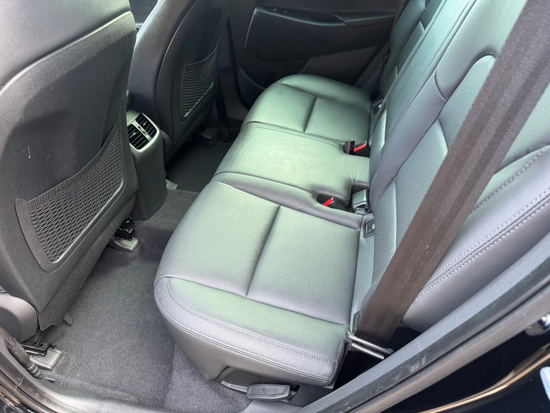 Hyundai Tucson 4x4 2.0 Diesel 185 k.с, снимка 9 - Автомобили и джипове - 52696273