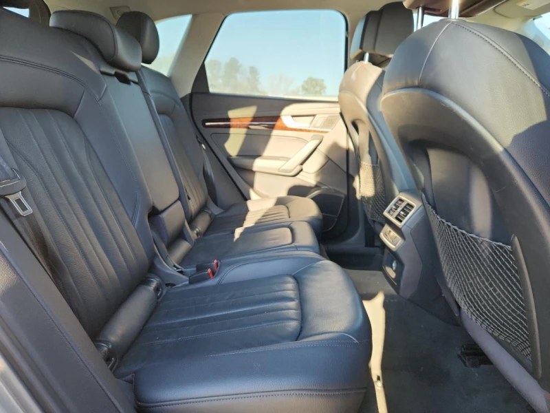 Audi Q5 2.0T* PREMIUM* PLUS* ДИГИТАЛНО* ТАБЛО* 360КАМЕРА* , снимка 10 - Автомобили и джипове - 53131767