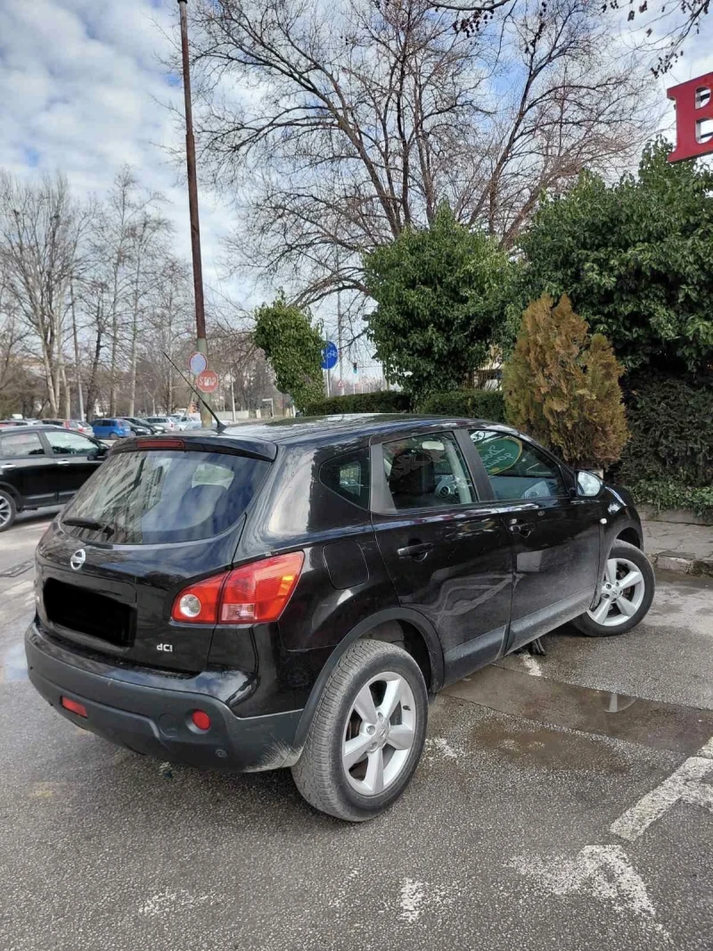 Nissan Qashqai 2.0, снимка 10 - Автомобили и джипове - 53418926