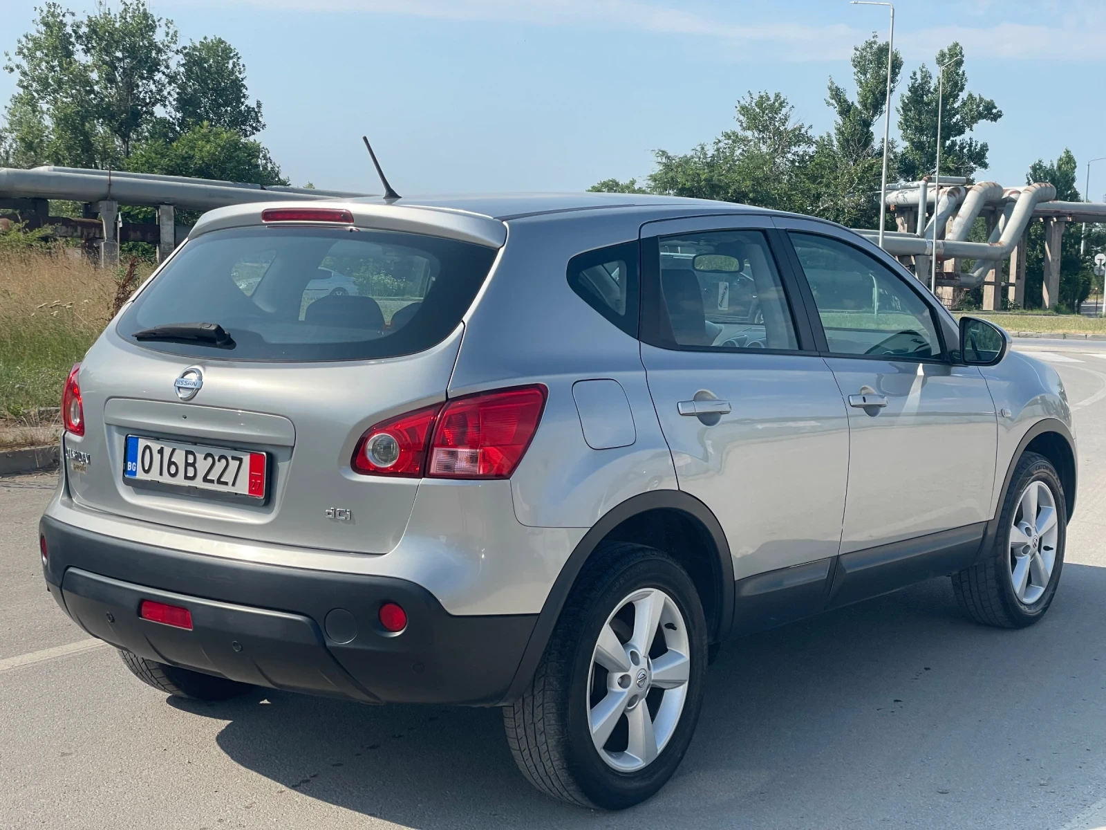 Nissan Qashqai ПАНОРАМА, КОЖА, ПОДГРЕВИ, 1.5dci ОБСЛУЖЕН - изображение 6