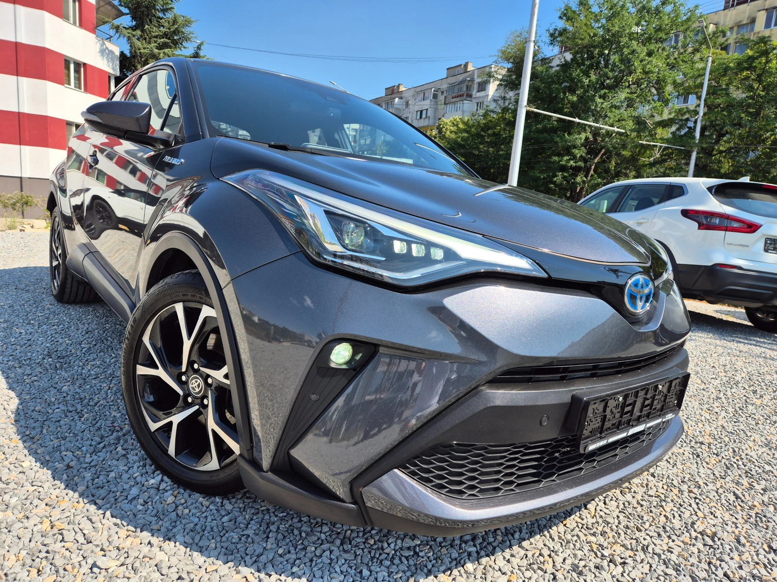 Toyota C-HR 1.8 HIBRID-LED-LINE ASSIST-PODGREV-CAMERA - изображение 3
