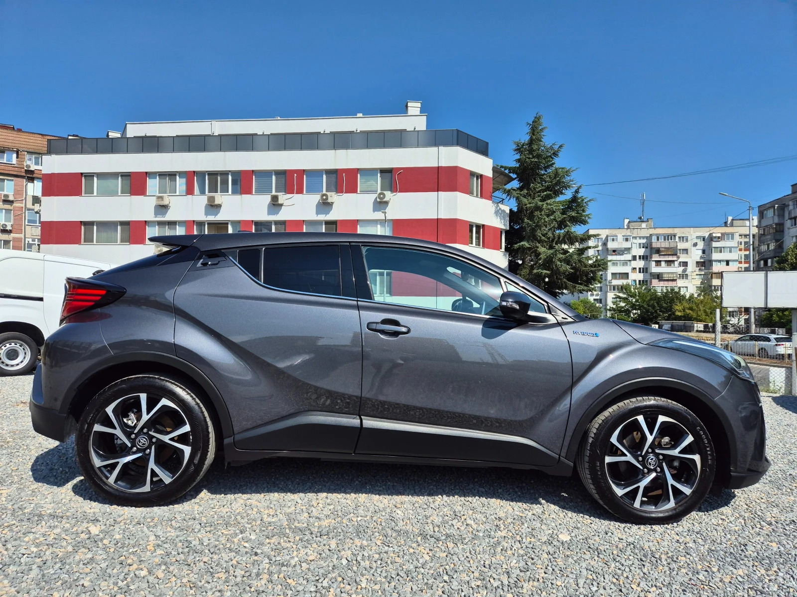 Toyota C-HR 1.8 HIBRID-LED-LINE ASSIST-PODGREV-CAMERA - изображение 7