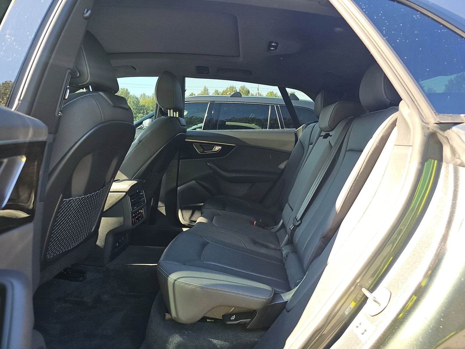 Audi Q8 MATRIX* BLACK OPTIC* DISTRONIK* PANO* B&O* KEYLESS | Mobile.bg   15