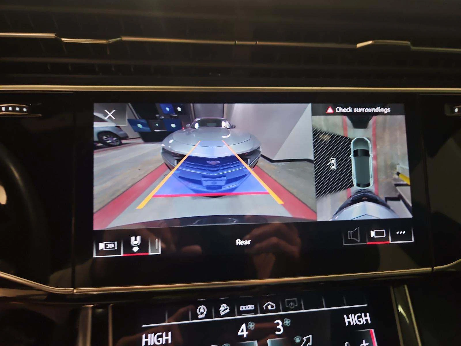 Audi Q8 MATRIX* BLACK OPTIC* DISTRONIK* PANO* B&O* KEYLESS - изображение 10