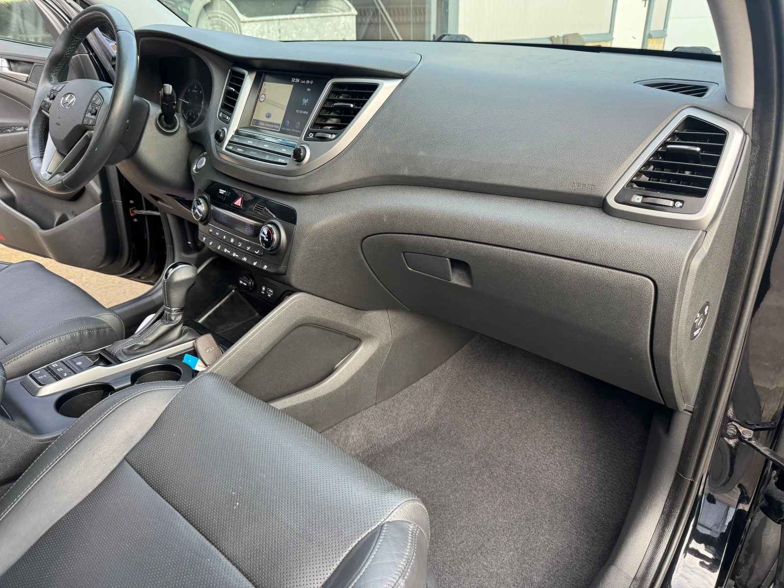 Hyundai Tucson 4x4 2.0 Diesel 185 k. | Mobile.bg   10