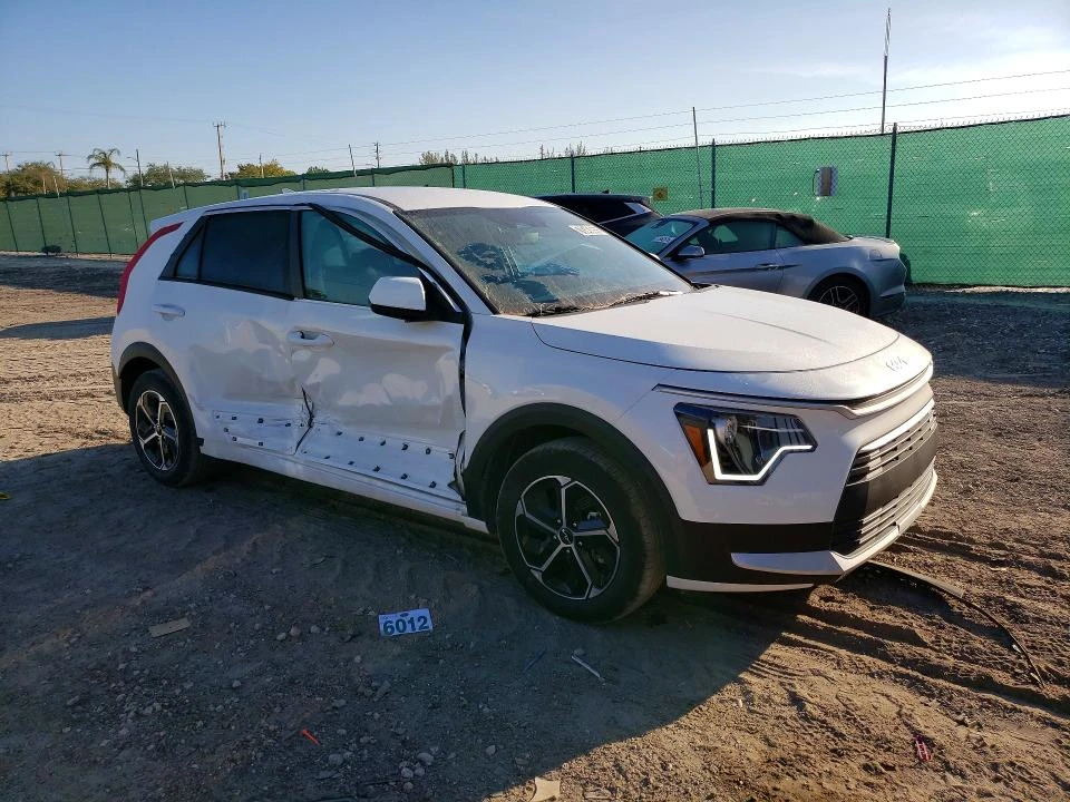 Kia Niro LX - изображение 4