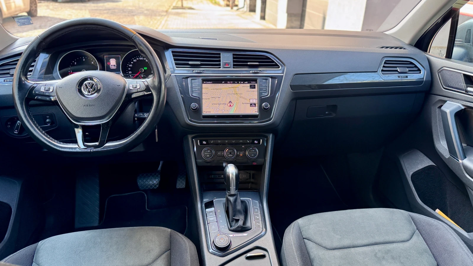 VW Tiguan 2.0 TDI Highline 4 Motion 190 HP Реални Км, снимка 8 - Автомобили и джипове - 53725002